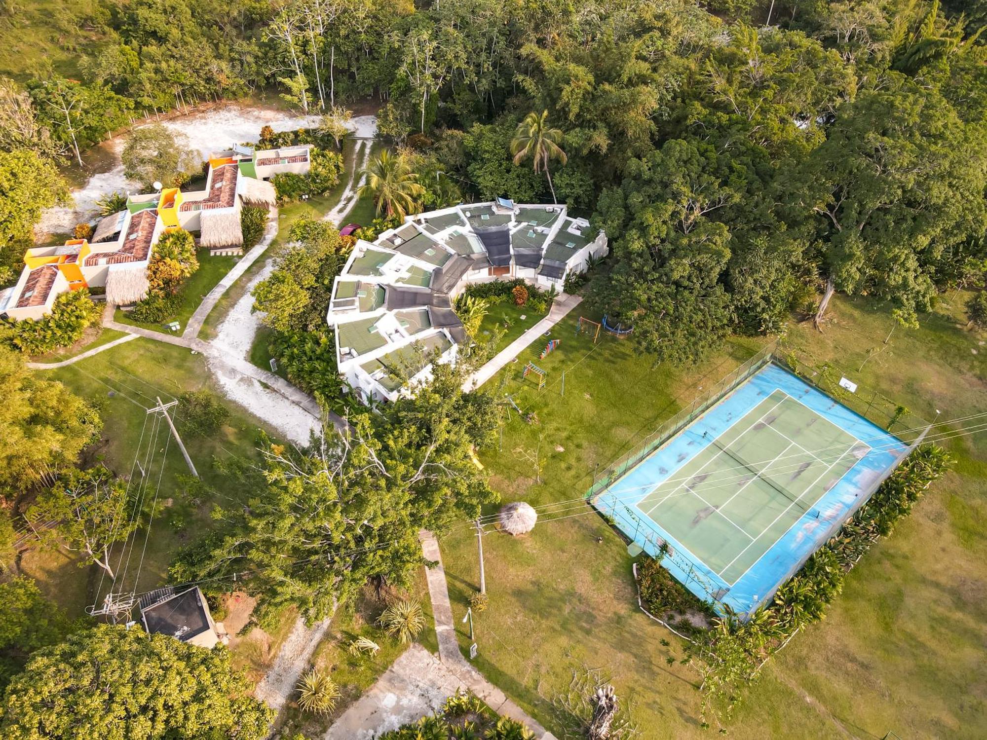 Los Colores Ecoparque Doradal Exterior photo